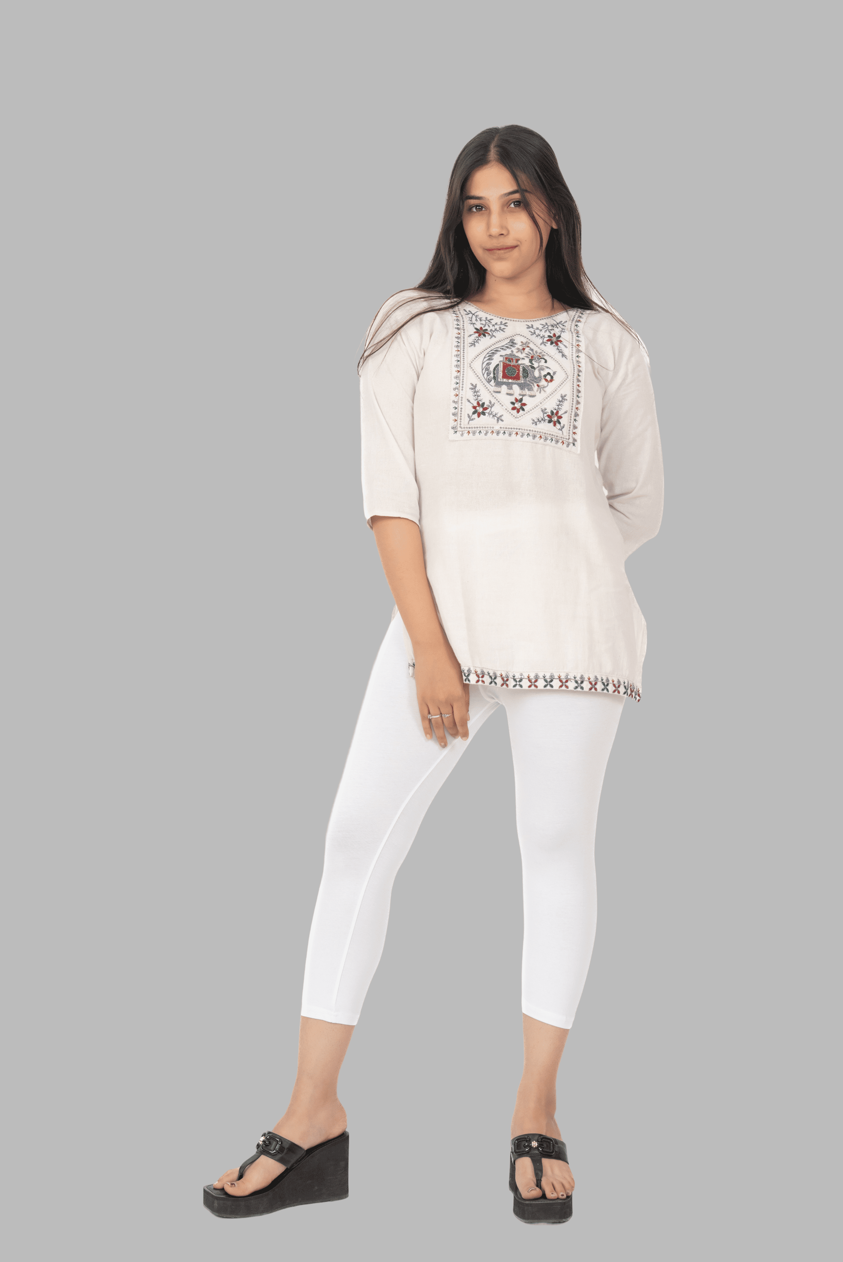 White 3/4th Leggings