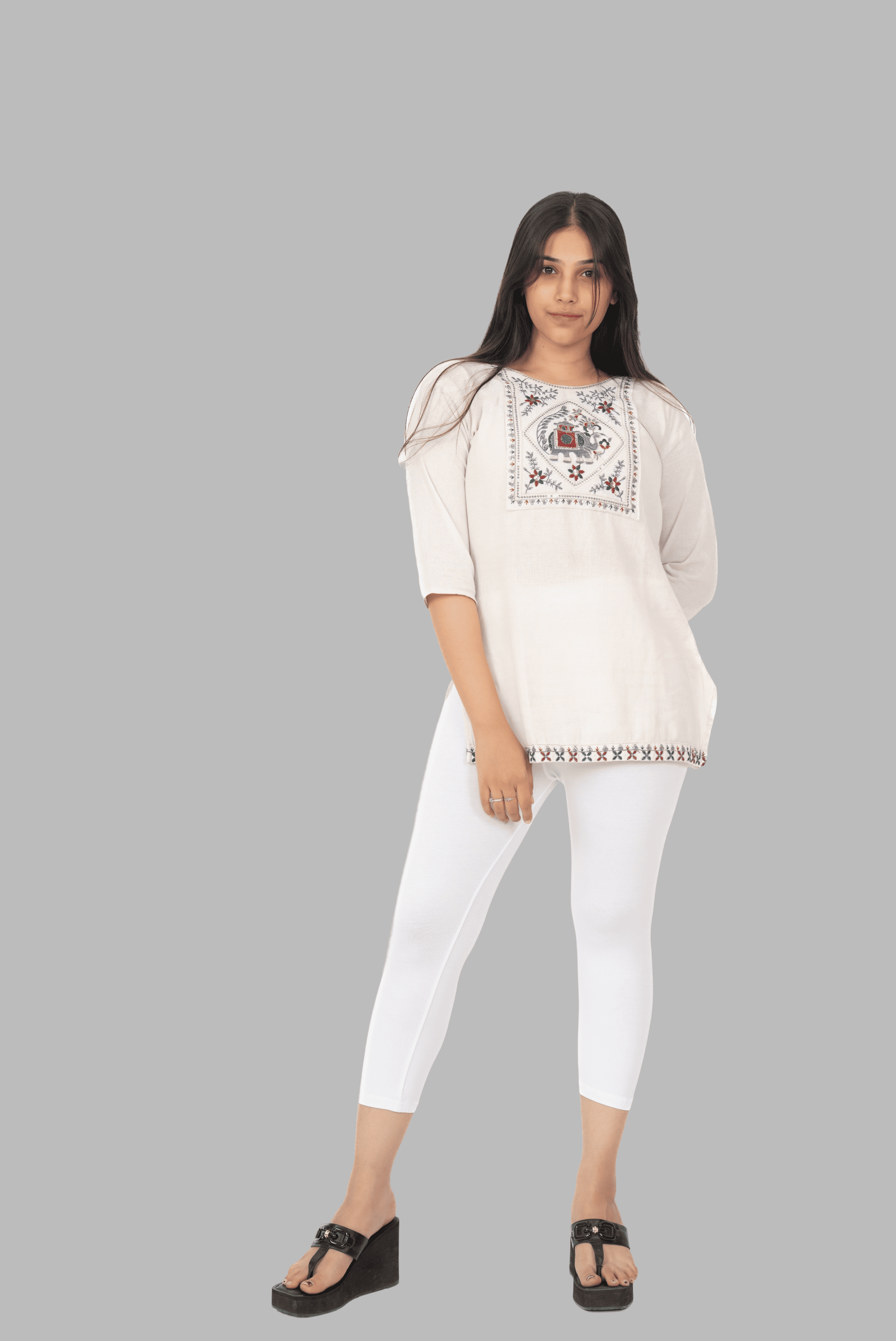 White 3/4th Leggings