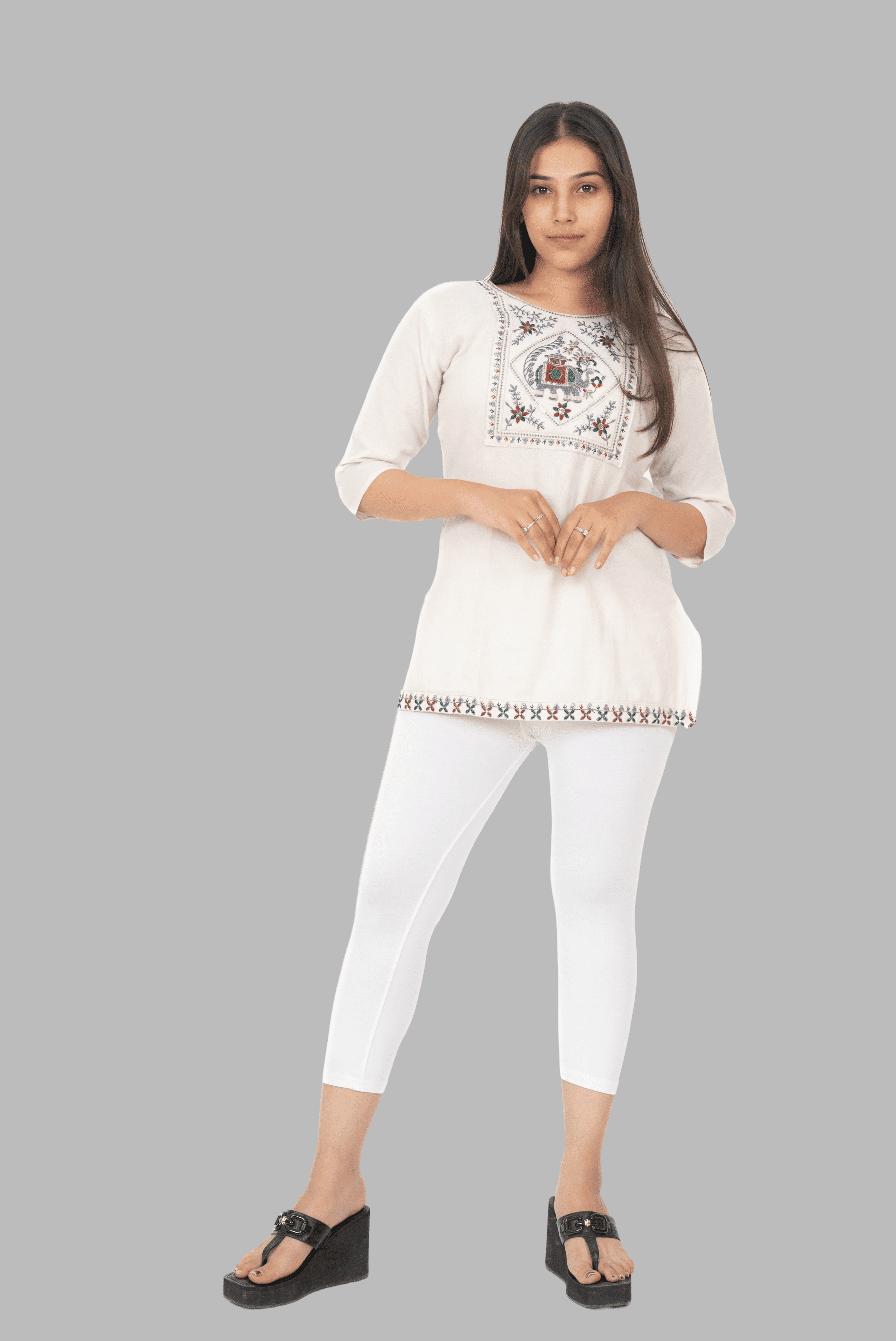 White 3/4th Leggings